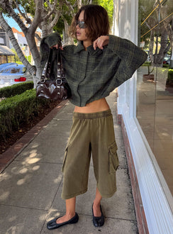 Harleah Wide Cargo Fleece Shorts Brown