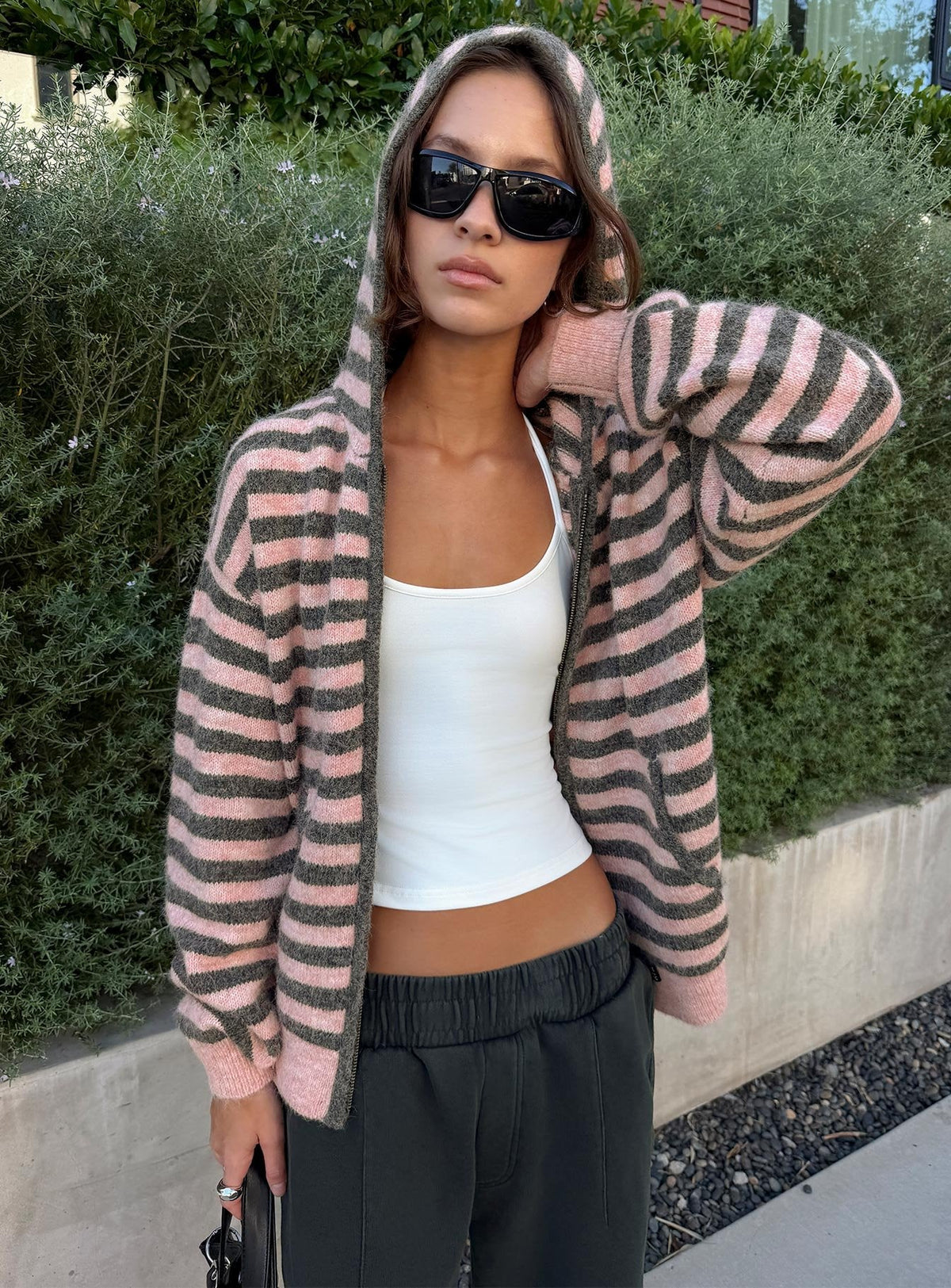 Aubry Oversized Hoodie aus Strick mit rosa Streifen