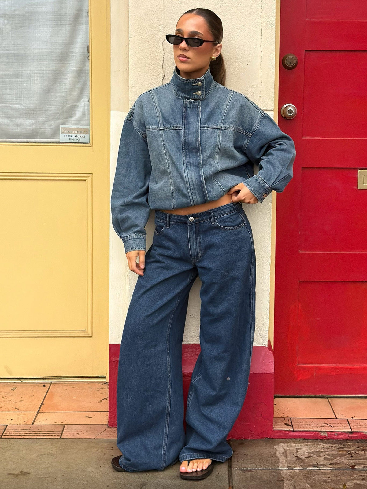 Ramos Jeans mit niedrigem Bund und weitem Bein in mittlerer Waschung