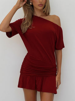 Haylo schulterfreies drapiertes Minikleid Bordeauxrote
