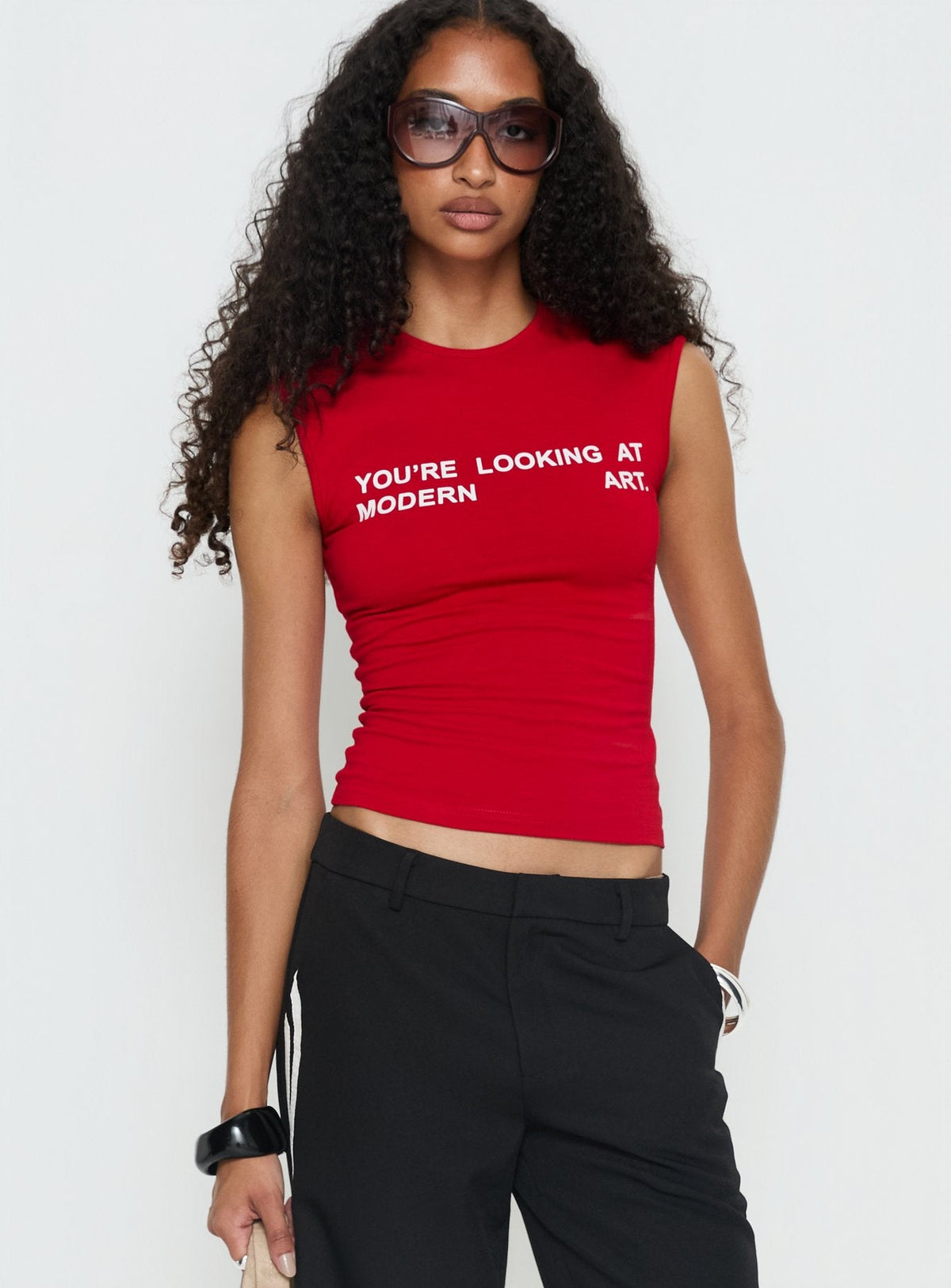 Modern Art mit Motivprint Baby T-Shirt Rot