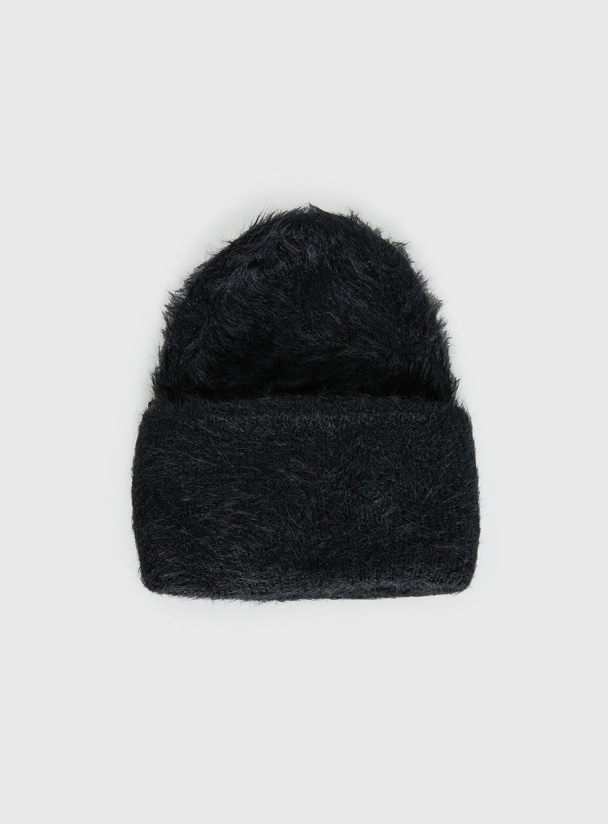 Caevia Fluffy Beanie Black