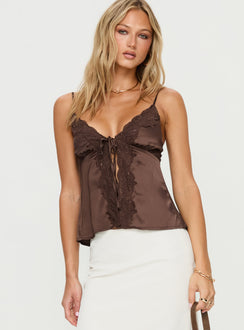 Carmila Satintop mit Bindedetail Braun