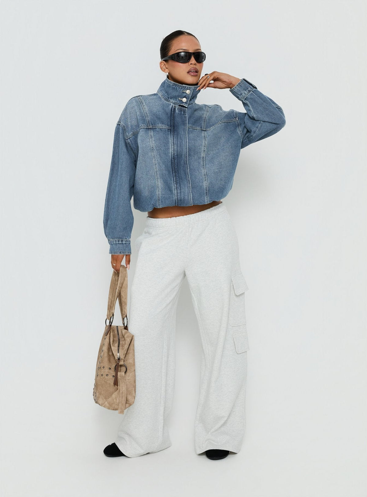 Alfea Bomberjacke aus Denim mit Trichterhals Mid Blue Wash