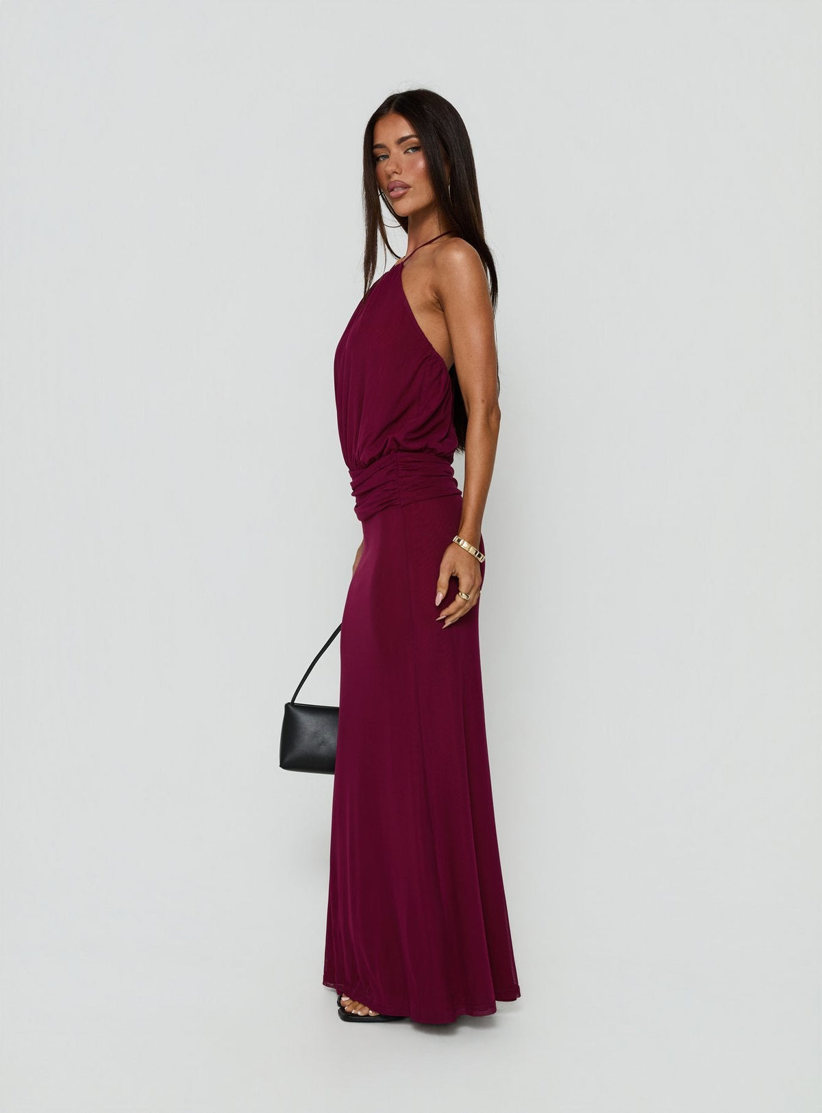 Casperina gerafftes Neckholder-Maxikleid Berry