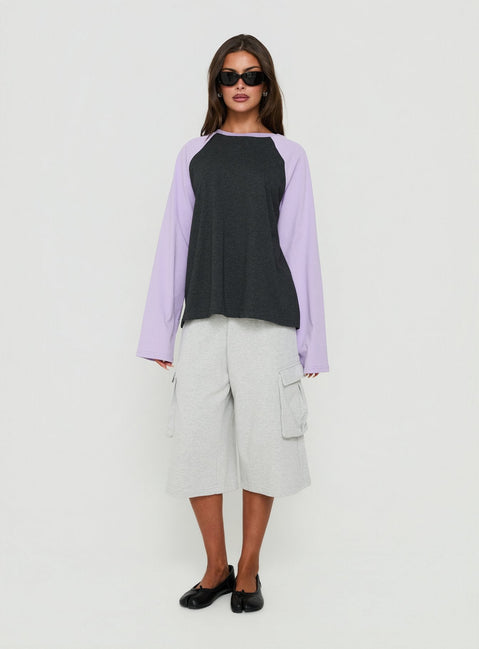 Settle Down Langarm-Raglan-Top Lila / Dunkelgrau