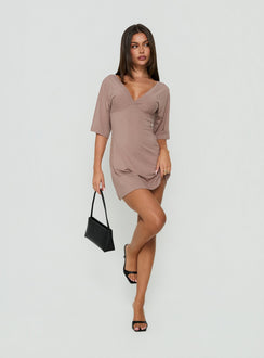 Reyya 3/4-Arm V-Ausschnitt Minikleid Taupe
