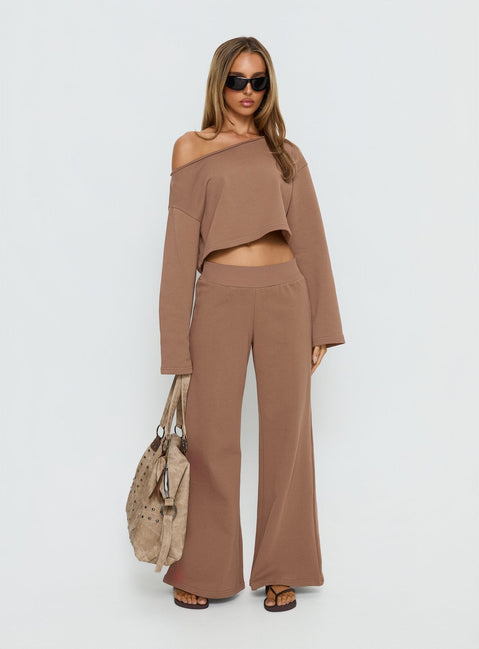 Retreat Raw Edge Off-Shoulder Jumper Cocoa