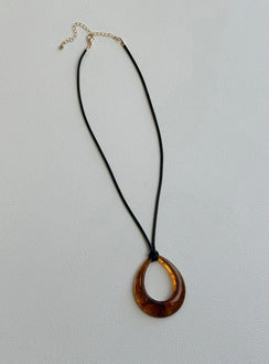 Necklace Large pendant Lobster clasp fastening