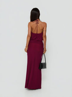 Casperina gerafftes Neckholder-Maxikleid Berry