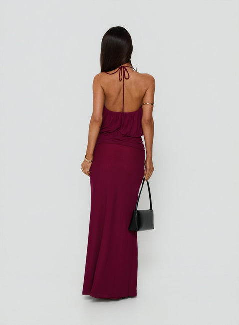 Casperina gerafftes Neckholder-Maxikleid Berry