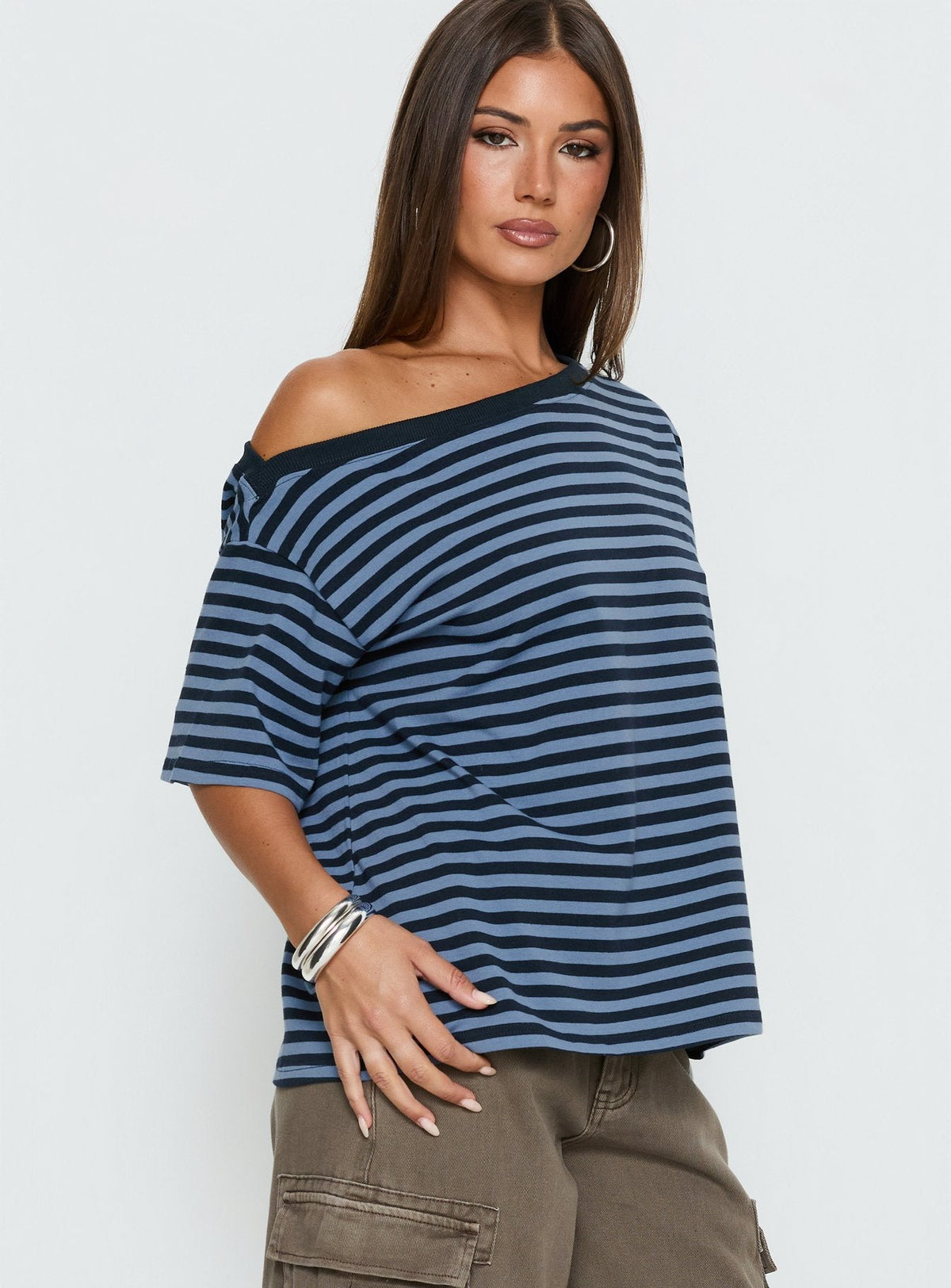 Settle Down One Shoulder Oberteil blaue Streifen