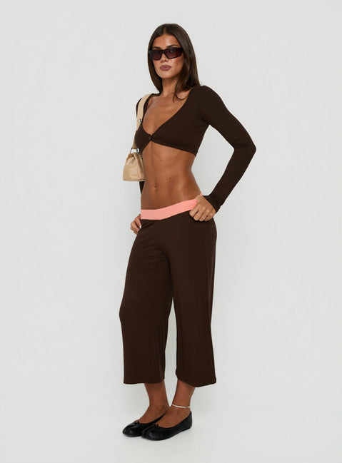 Kassey Gaucho Shorts Koralle / Braun