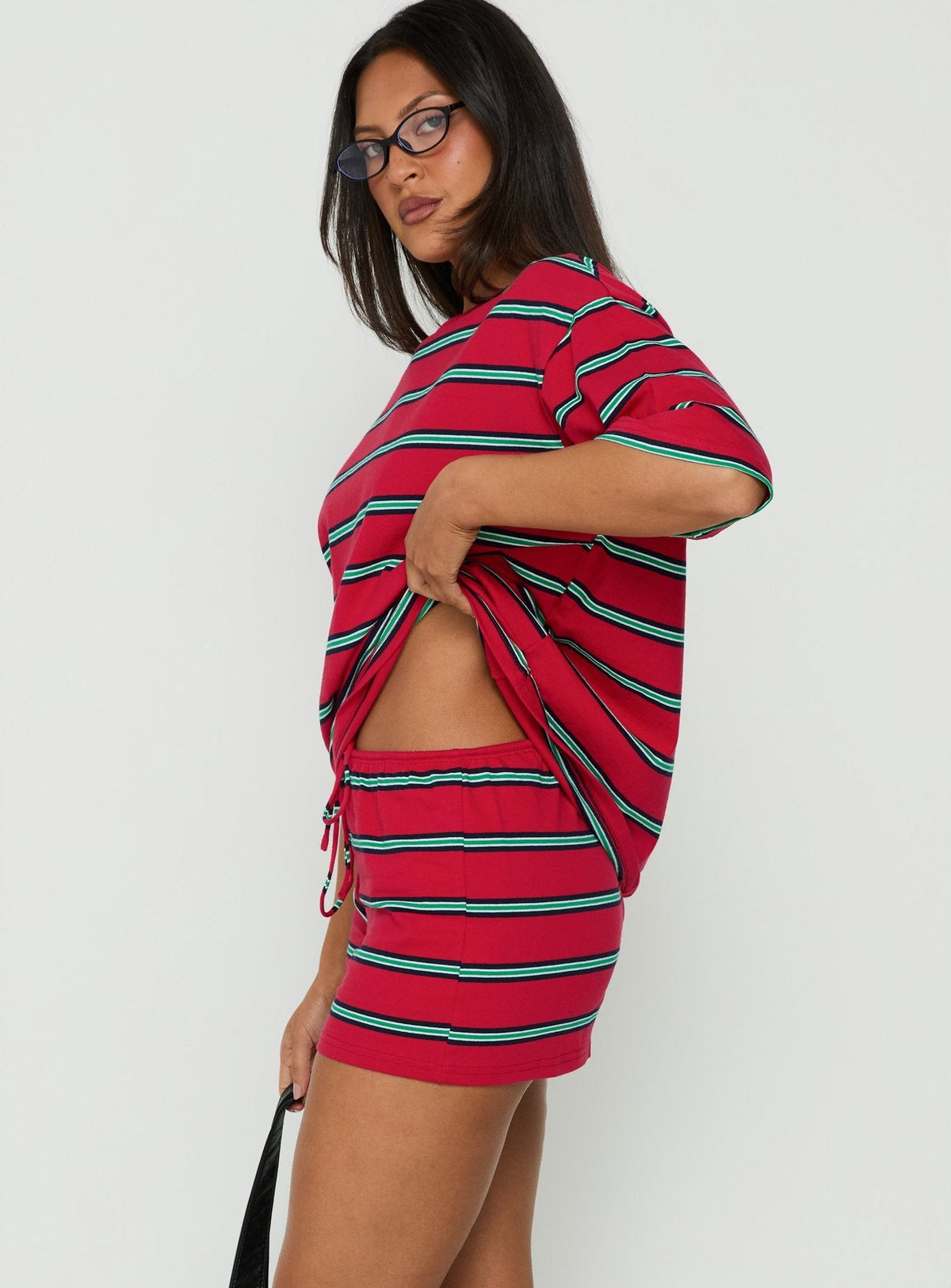 Settle Down Shorts Rot gestreift