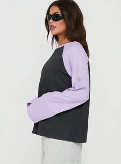 Settle Down Langarm-Raglan-Top Lila / Dunkelgrau