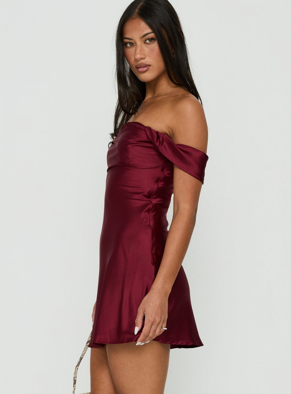 Zabbarra Off-Shoulder Minikleid Bordeauxrote