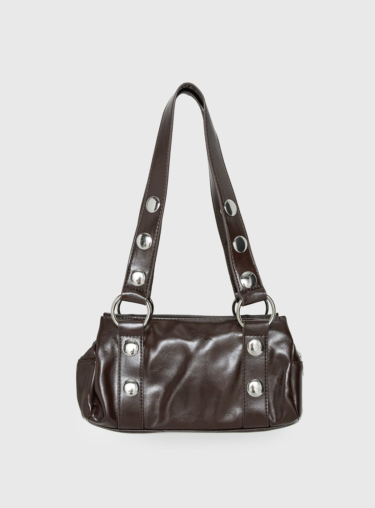 Amarra Umhängetasche aus genietetem Kunstleder Washed Brown
