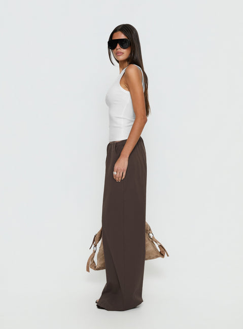 Crafted from the Lunea Concealed Waistband Pants Brown womens-regular-pants featuring mid-rise side view of model wearing Princess Polly