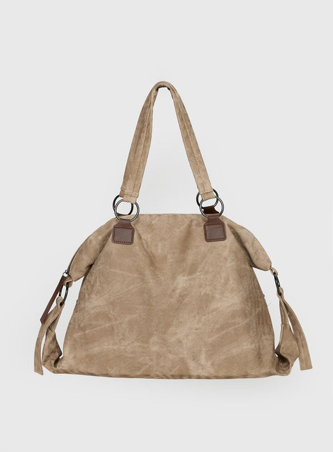 Brittin Umhängetasche mit Nietenbesatz Beige