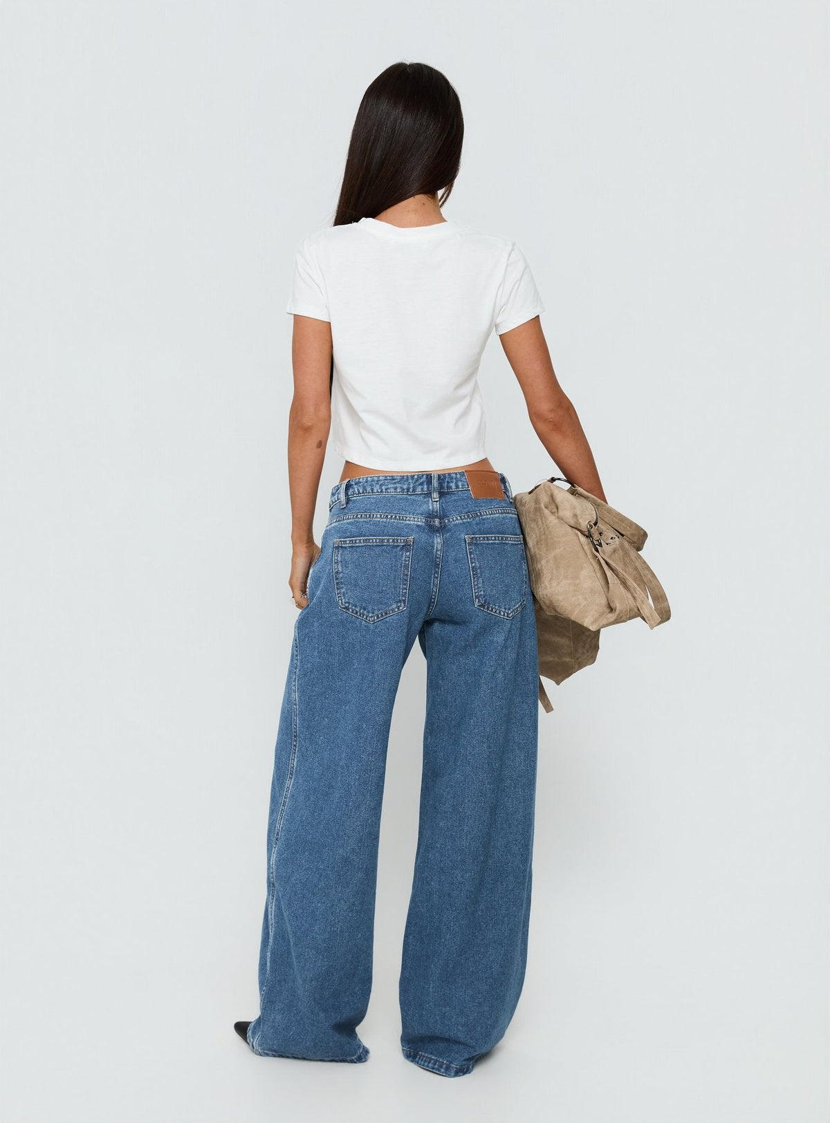 Ramos Jeans mit niedrigem Bund und weitem Bein in mittlerer Waschung