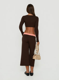 Kassey Gaucho Shorts Koralle / Braun