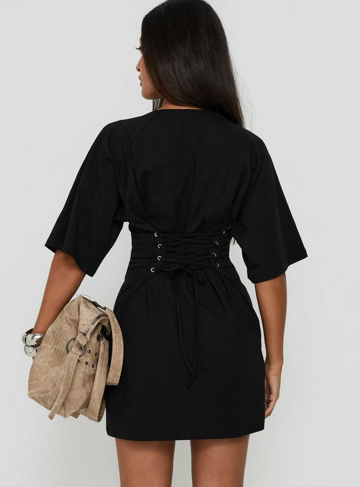 Enzia Raglan-Minikleid zum Schnüren, Schwarz