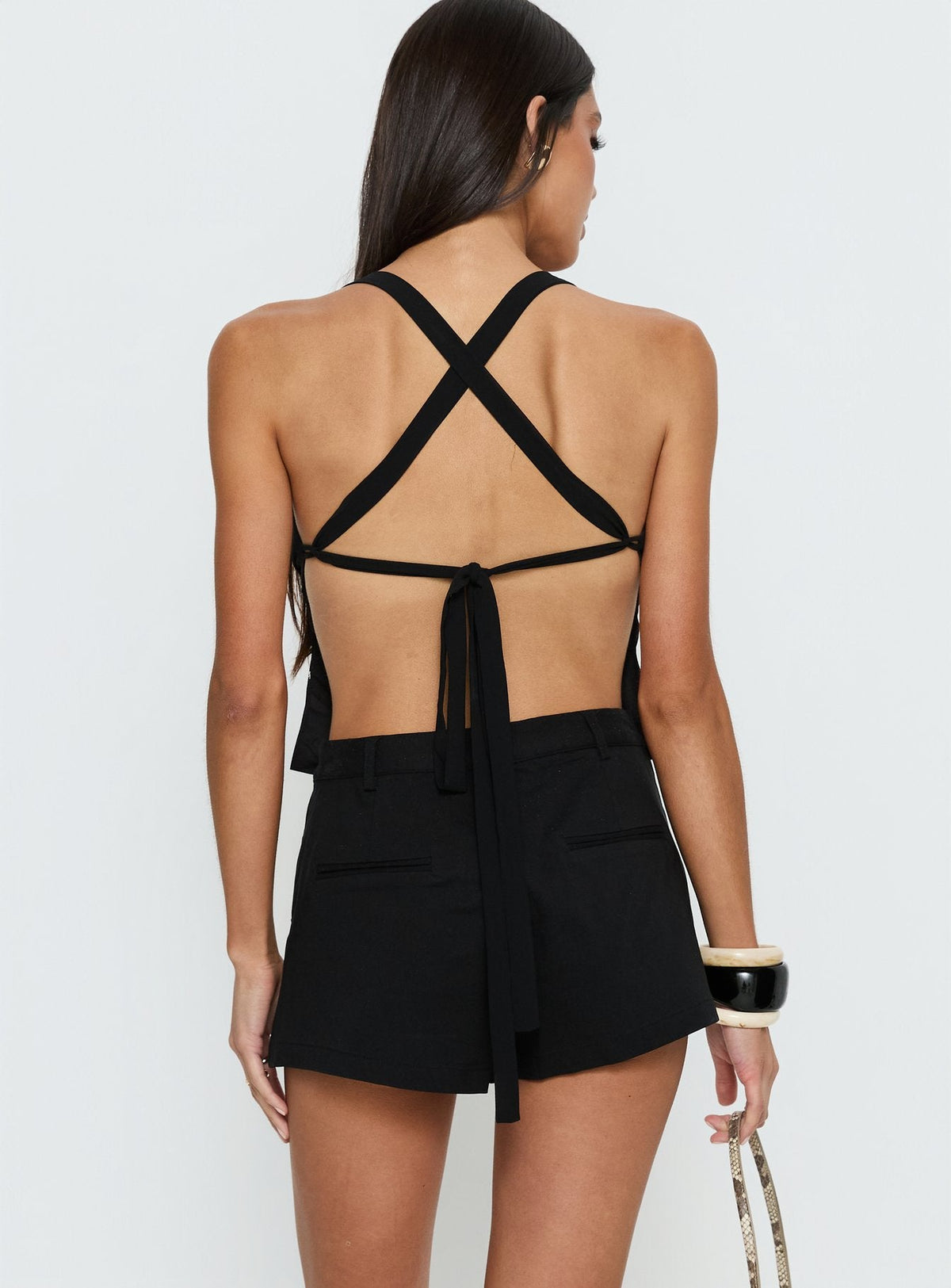 Amzie Figurbetonte Mini-Shorts Schwarz