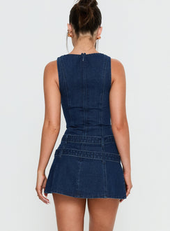 Kainer Denim-Minikleid mit Schnalle, dunkelblaue Waschung