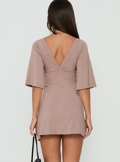 Reyya 3/4-Arm V-Ausschnitt Minikleid Taupe
