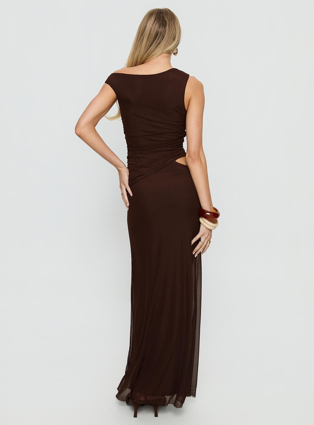 Krystyna Off-Shoulder Maxikleid mit Raffung Schokobraun
