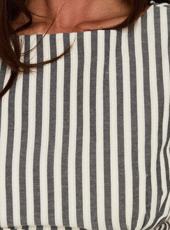 Gracea Romper mit geraffter Taille und Streifen
