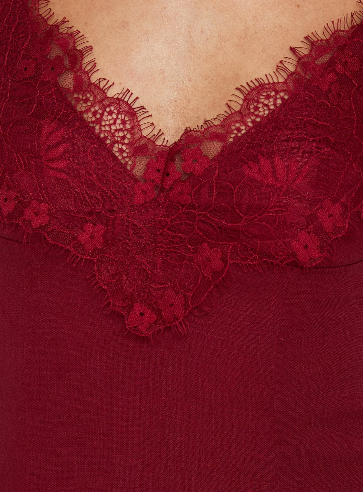 Bloomie Lace Godet Minikleid Kirschlack