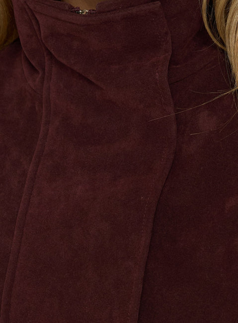 Tayne Trichterhalsjacke Bordeauxrot