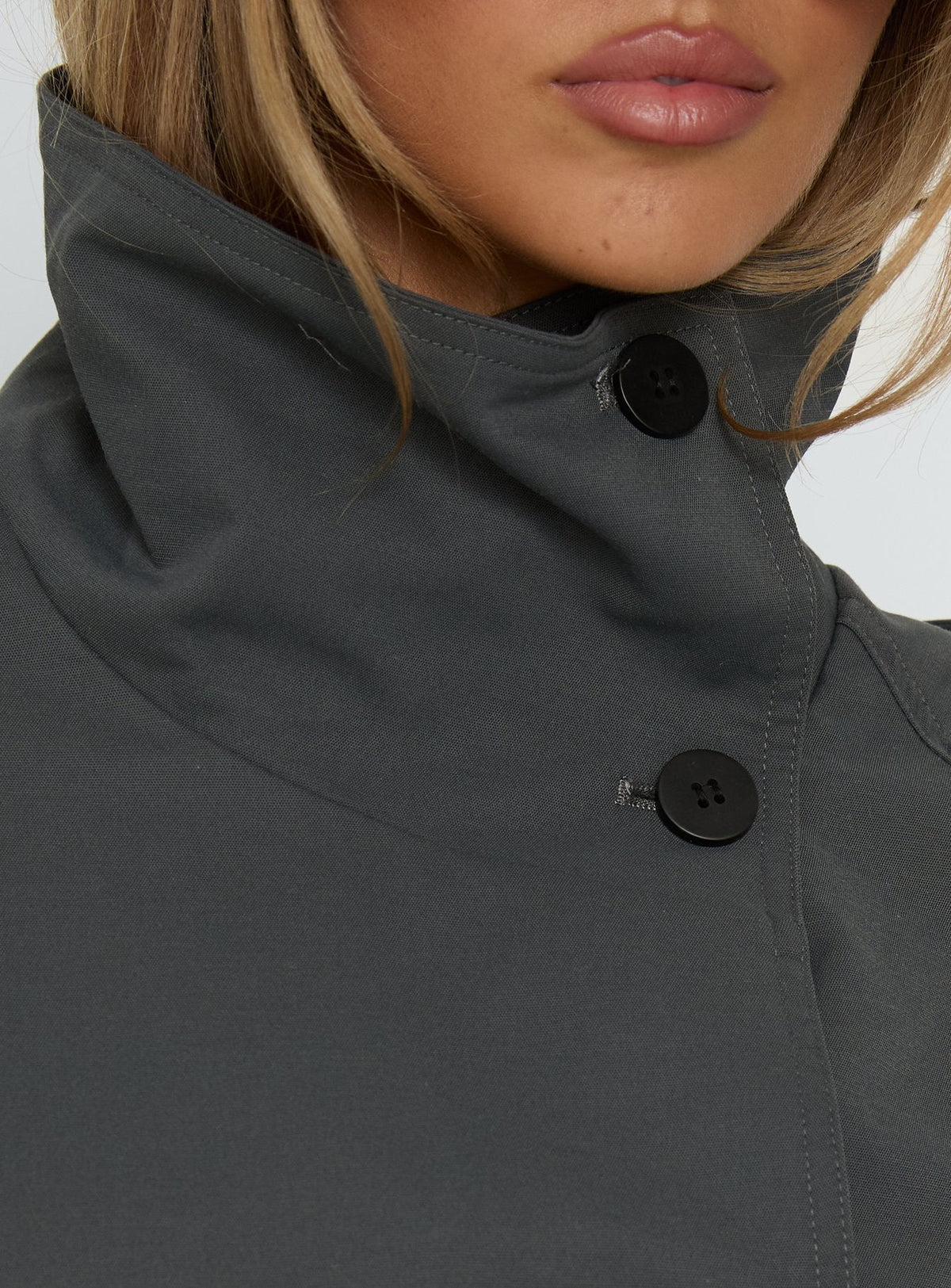 Kurzer Trenchcoat Blanc, oliv