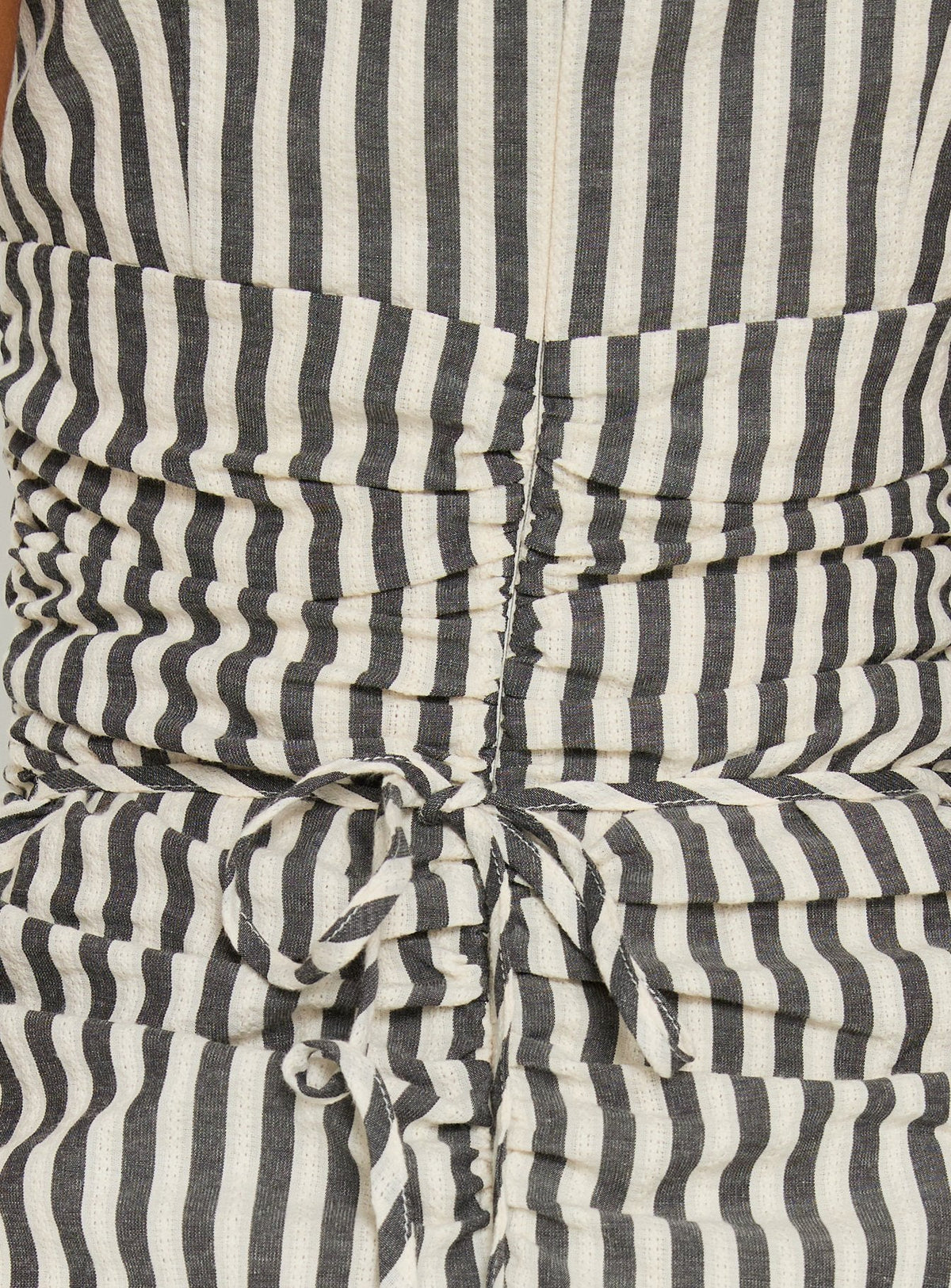 Gracea Romper mit geraffter Taille und Streifen