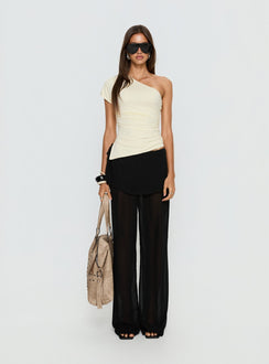 Majira One-Shoulder-Schlauchtop Creme