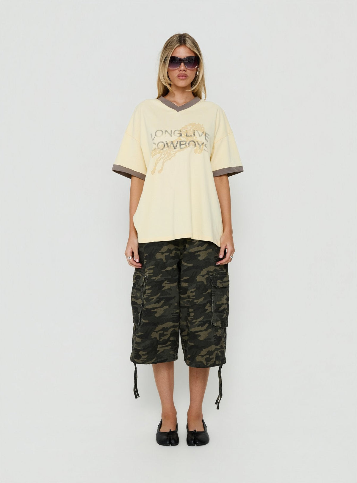 Lang lebe Cowboys V-Ausschnitt-T-Shirt Butter
