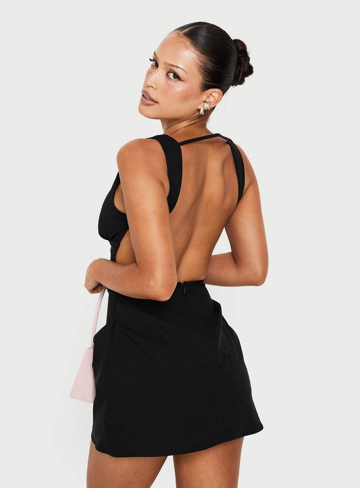 Sunswept rückenfreies Minikleid Schwarz