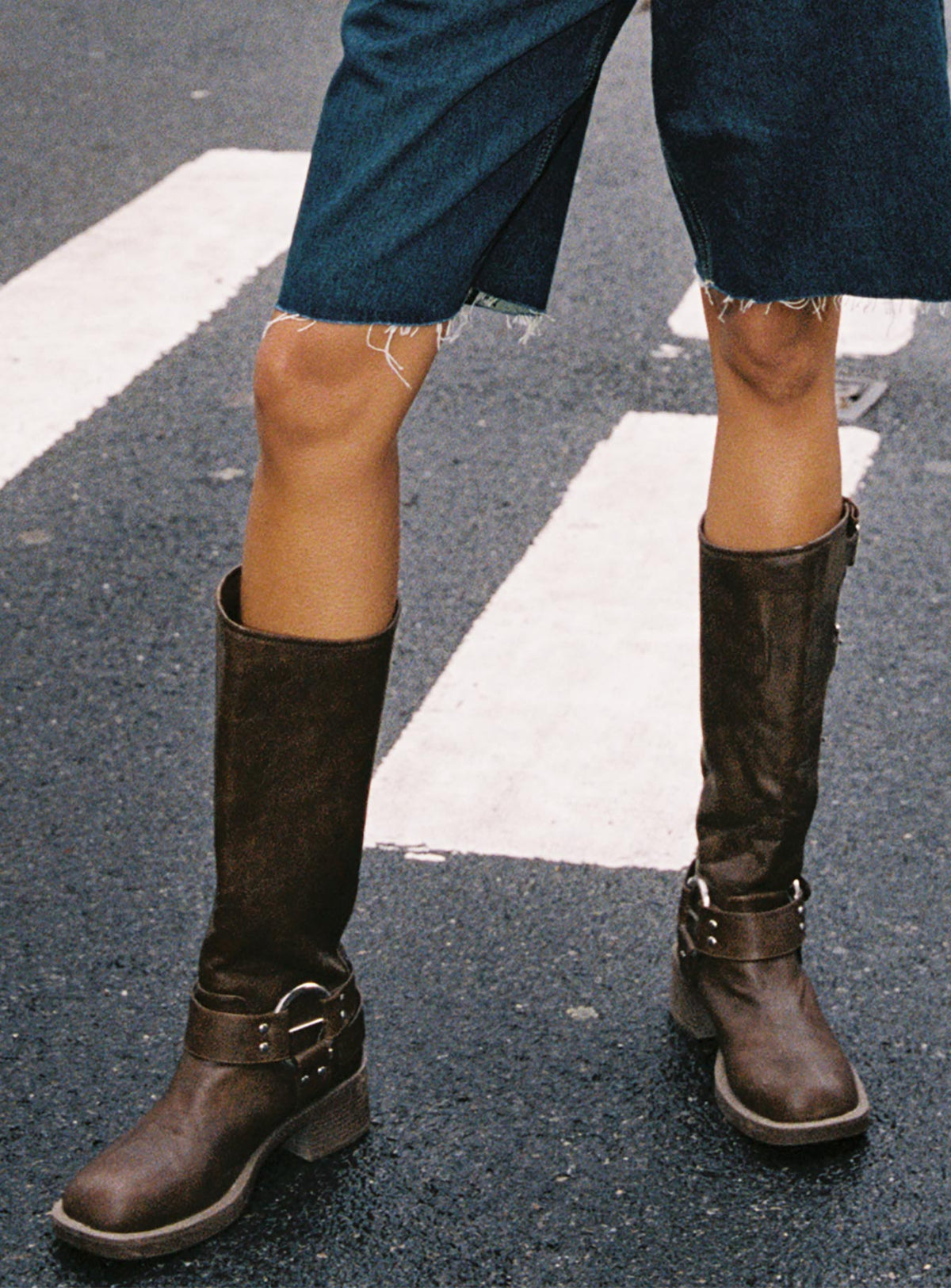 Buckle-Down Stiefel Braun